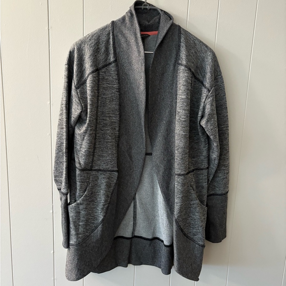 Eddie Bauer Gray Women's Cardigan Sweater Medium work cozy home travel